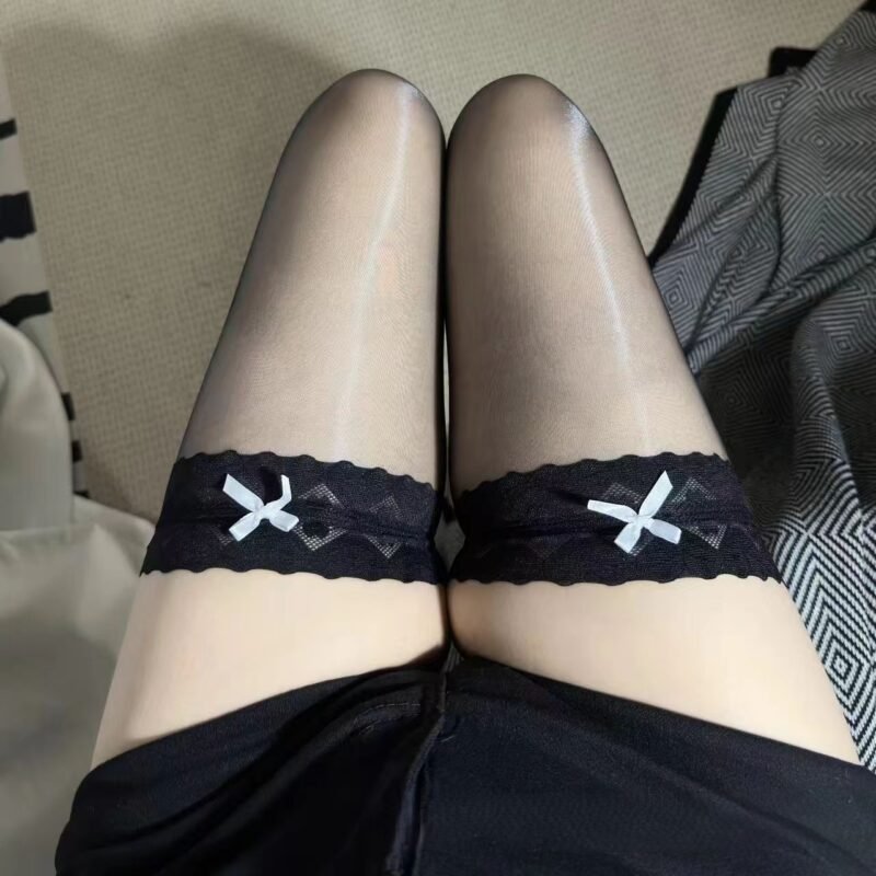 Bow Seam Thigh-High Stockings