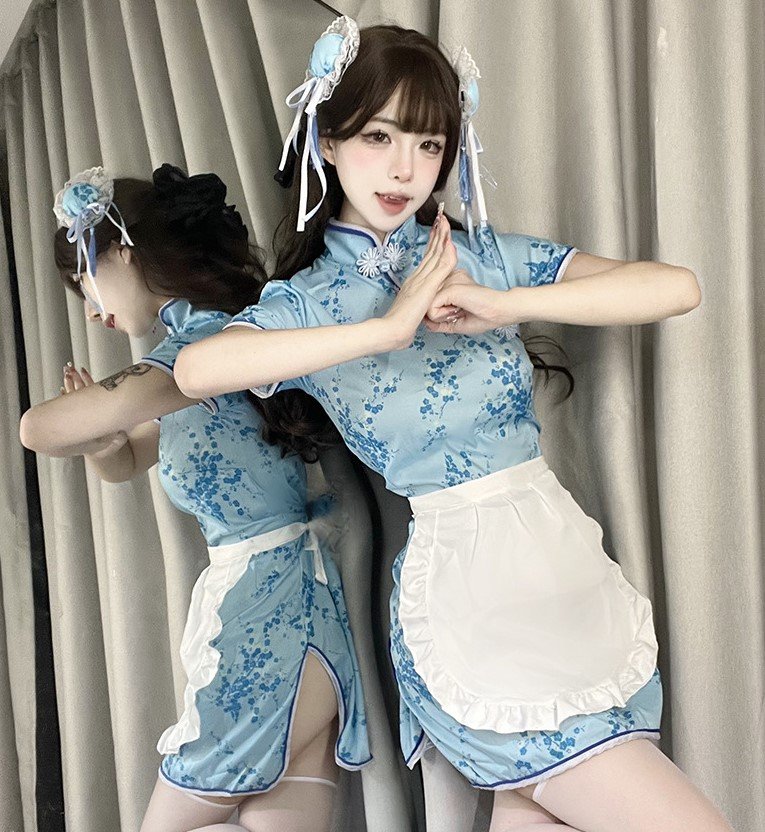 Classic Floral Maid Costume Set