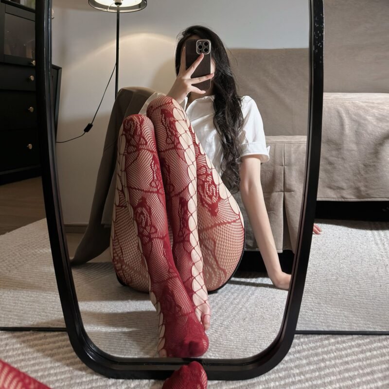 Graphic Cutout Fishnet Tights